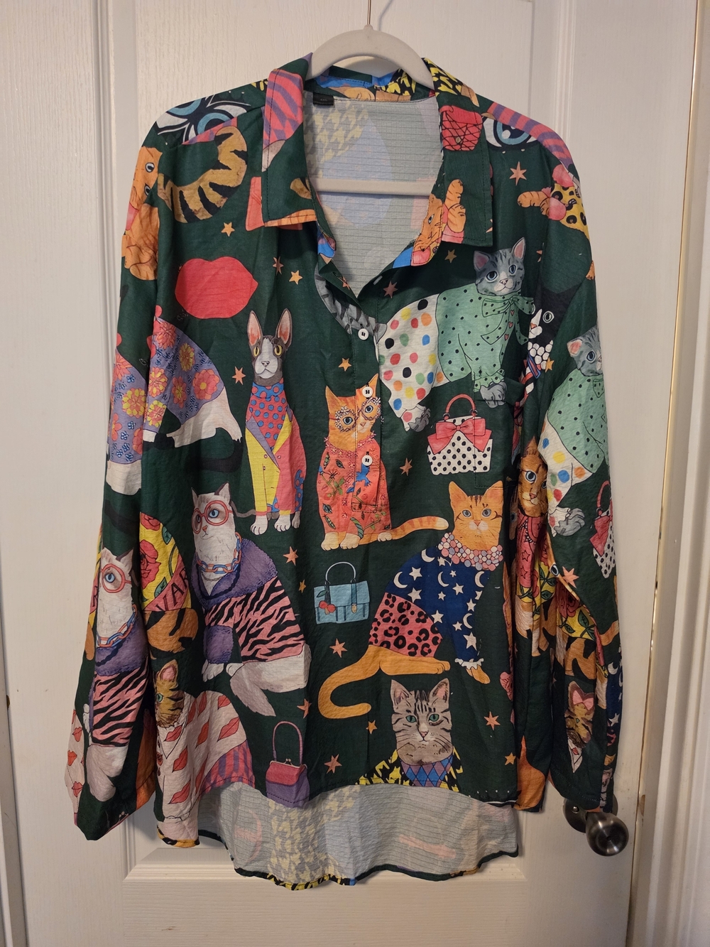 Cat Print Green Button-Up Shirt for Cat Lovers